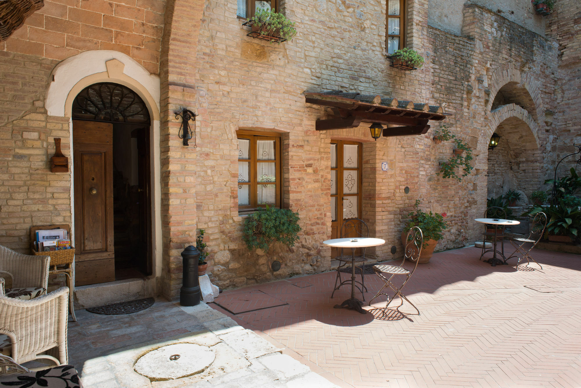 Residenza D'Epoca Palazzo Buonaccorsi Hotel San Gimignano Exterior photo